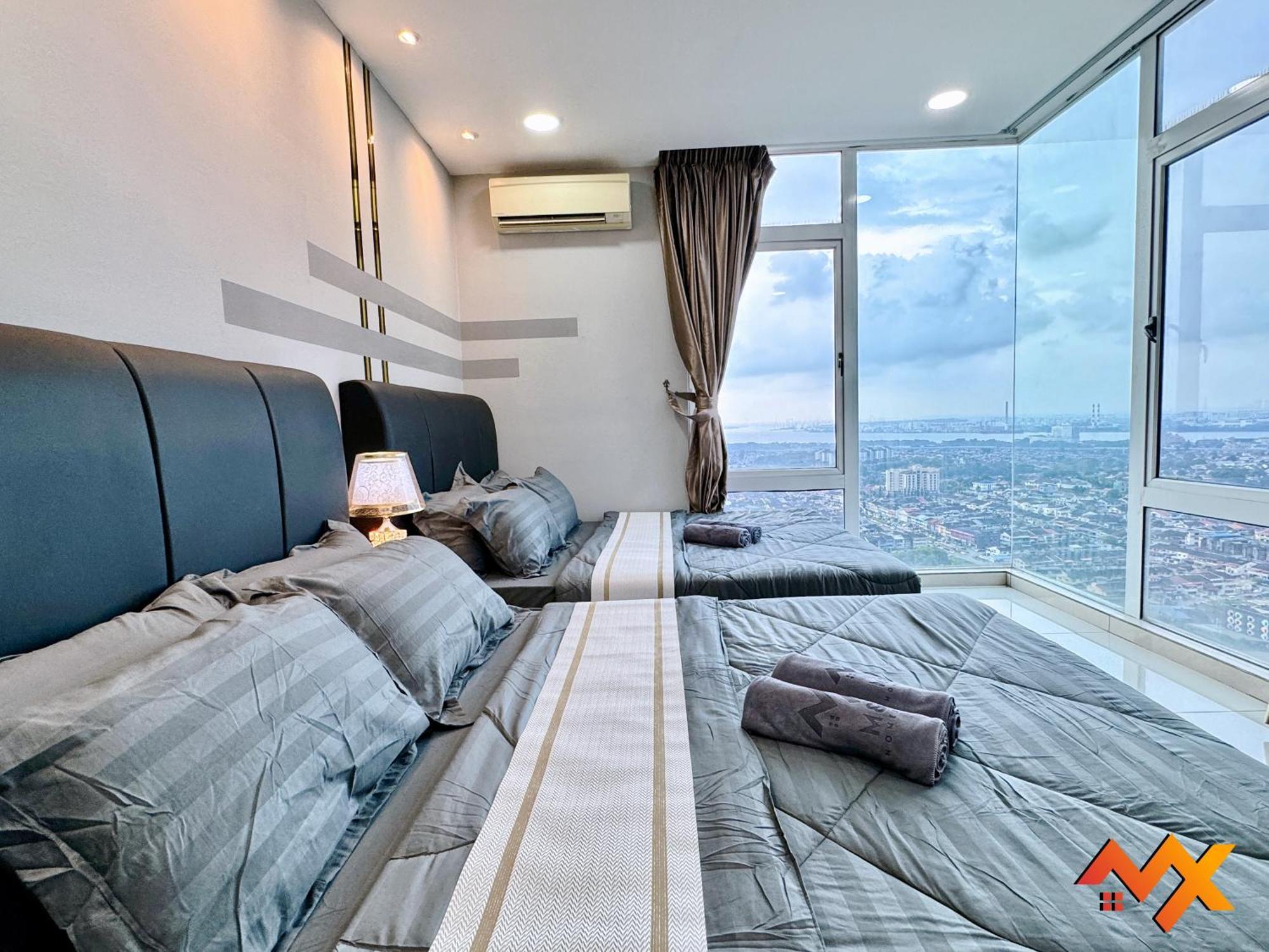 Ksl Mall 6-20pax Private Lift-netflix-smarttv 70inch Apartment *