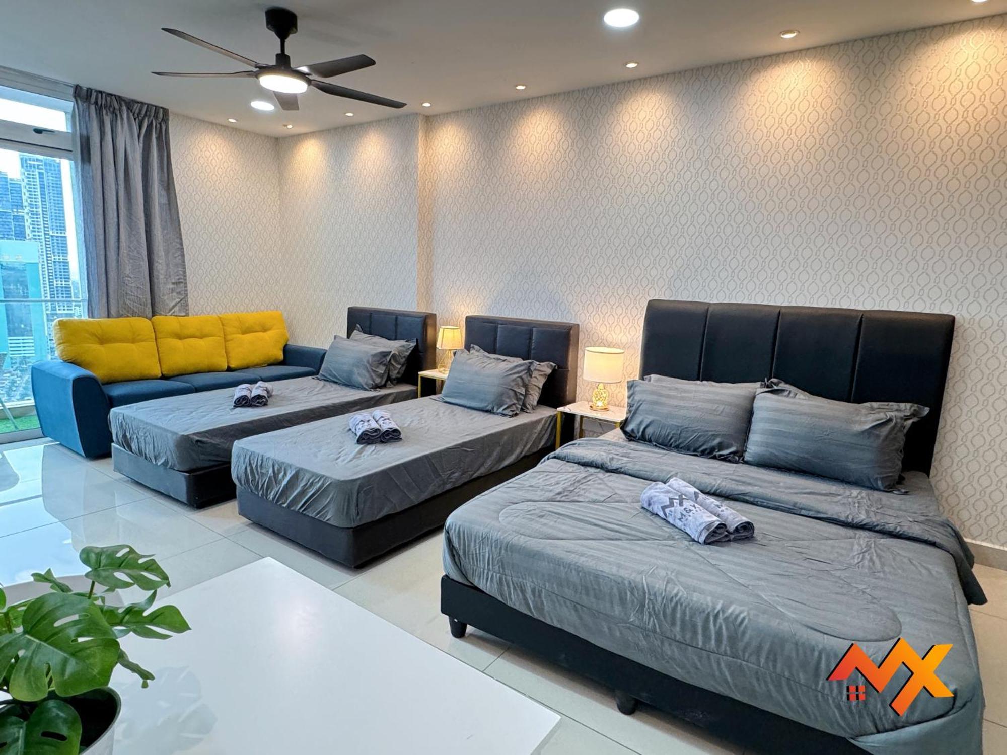 Ksl Mall 6-20pax Private Lift-netflix-smarttv 70inch Apartment *