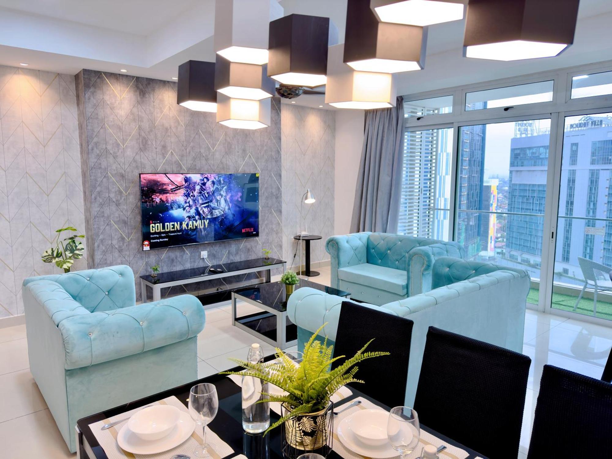 Ksl Mall 6-20pax Private Lift-netflix-smarttv 70inch Apartment *