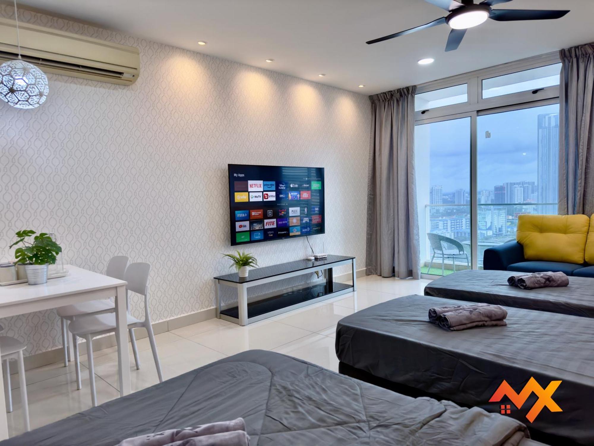 Ksl Mall 6-20pax Private Lift-netflix-smarttv 70inch Apartment *