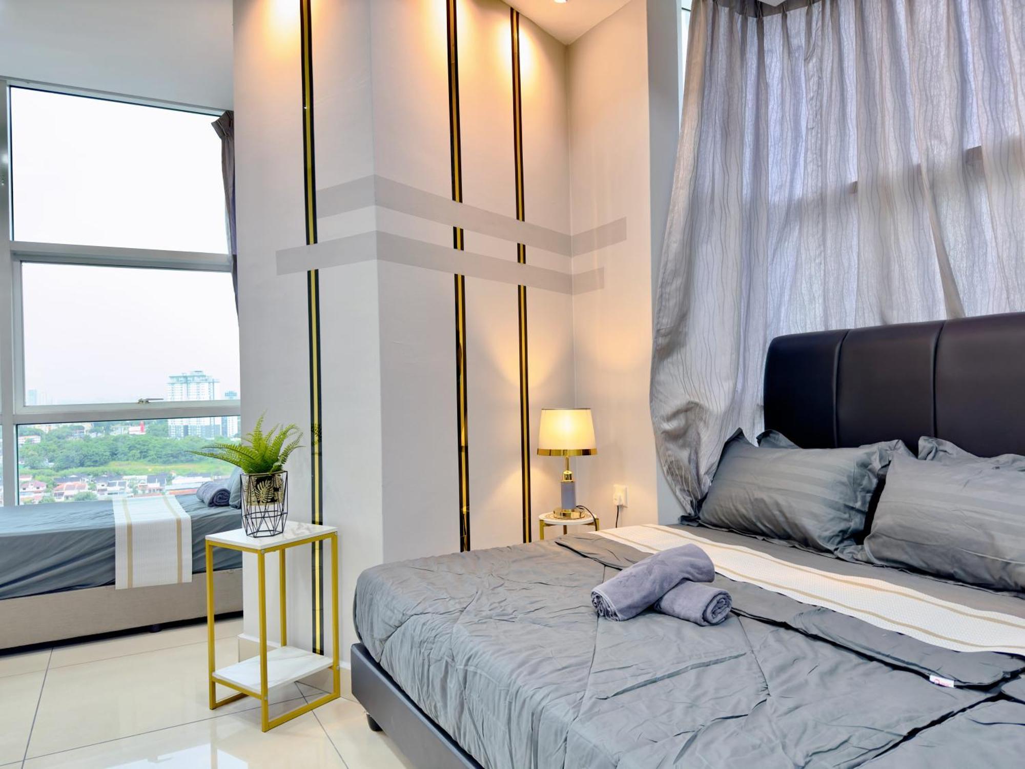 Ksl Mall 6-20pax Private Lift-netflix-smarttv 70inch Apartment Johor Bahru