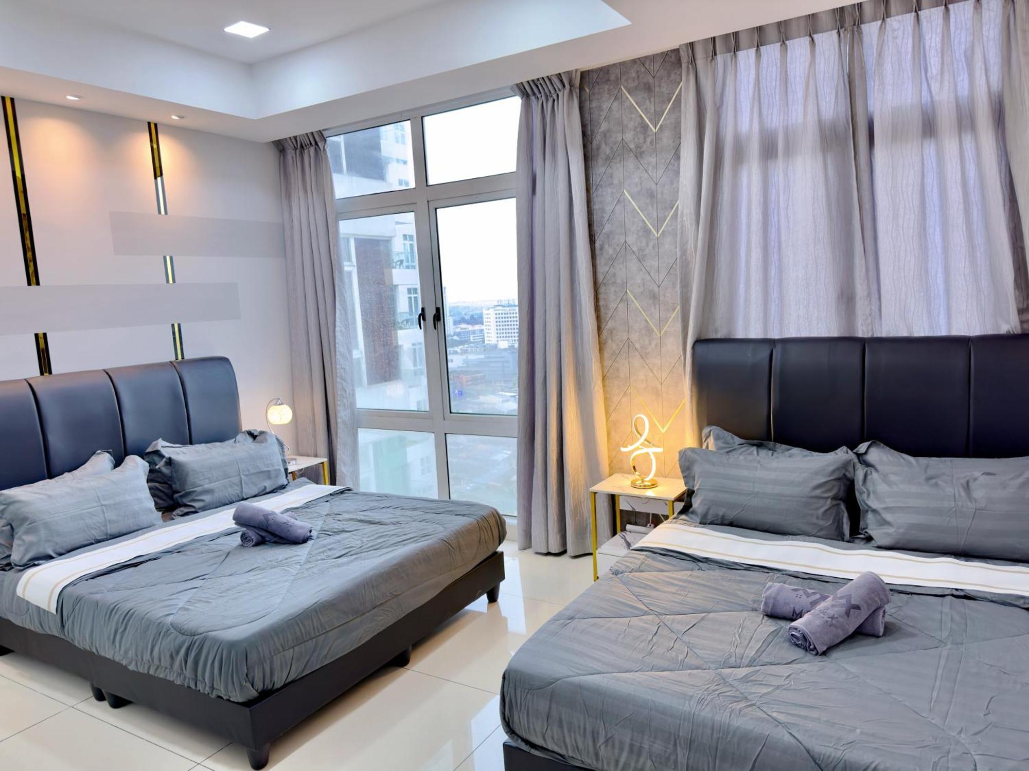 Apartment Ksl Mall 6-20pax Private Lift-netflix-smarttv 70inch *